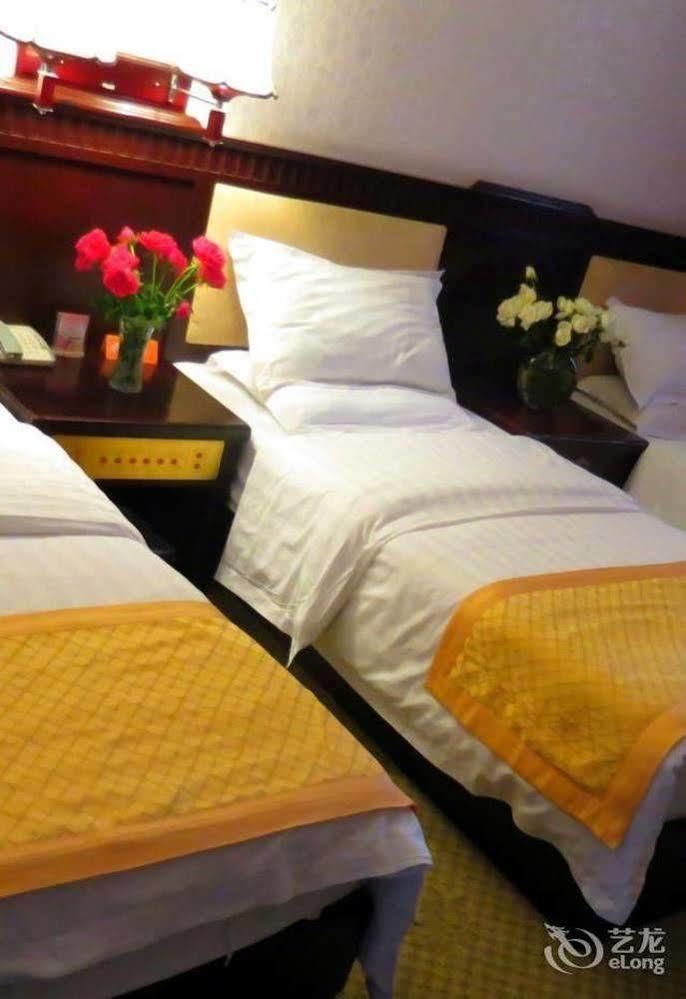Hotel Landmark Kunming Zewnętrze zdjęcie